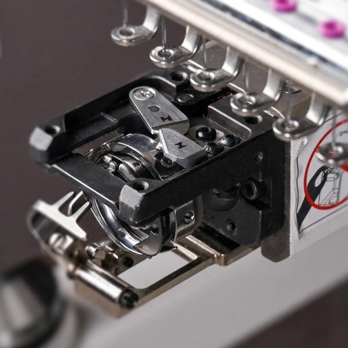 Needle plate support base
