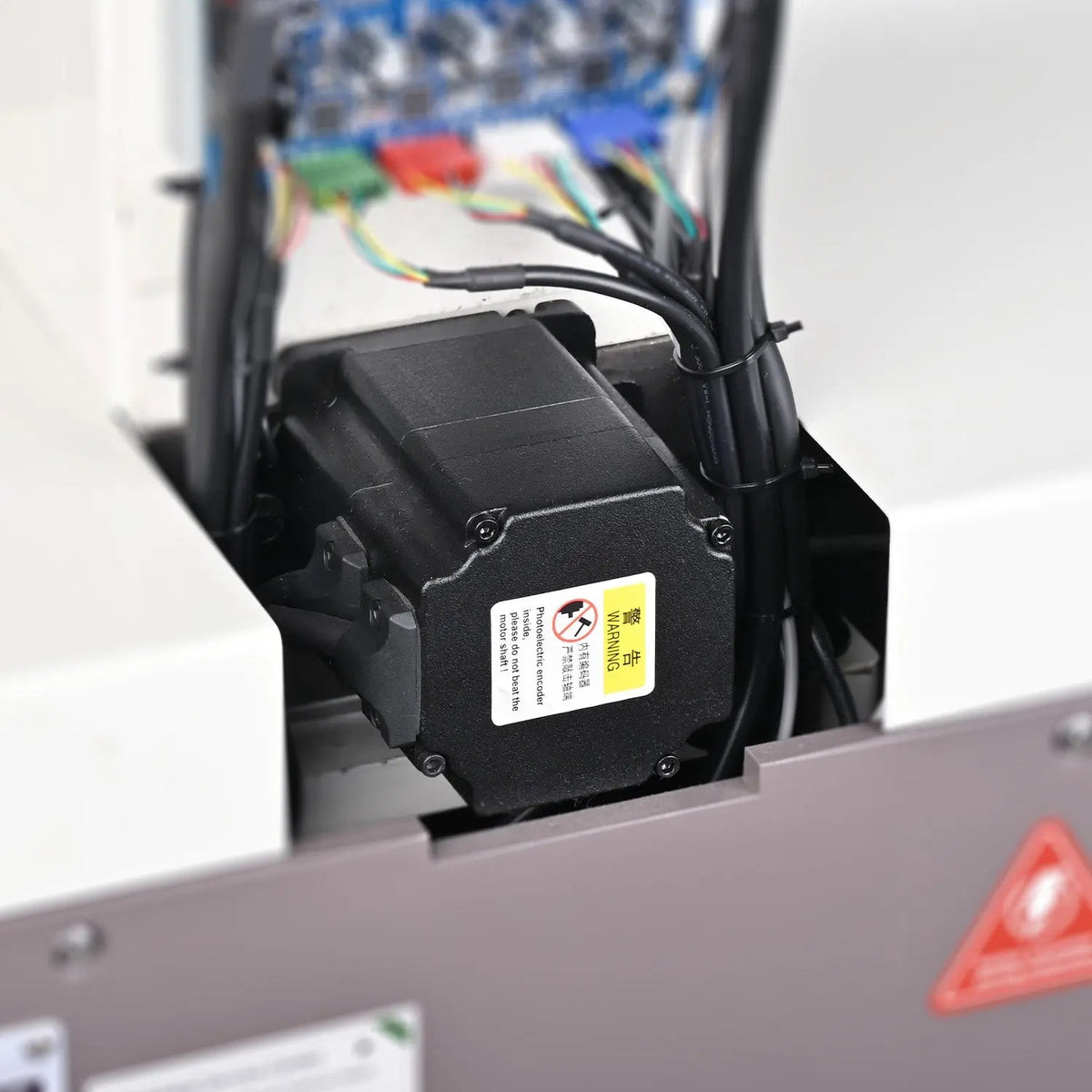 Main shaft motor