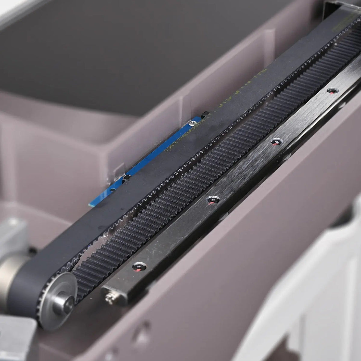 Y-axis belt