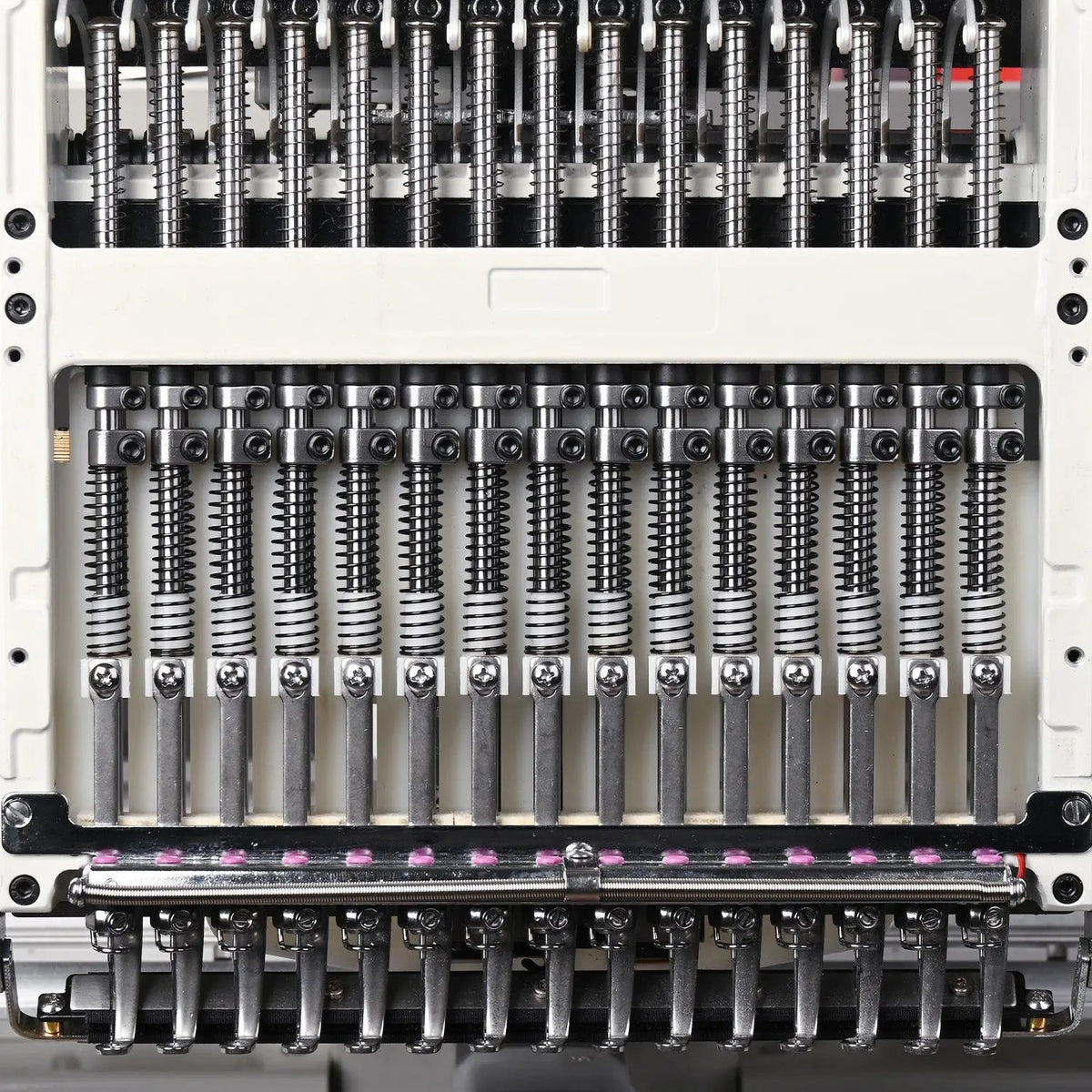 Needle bar